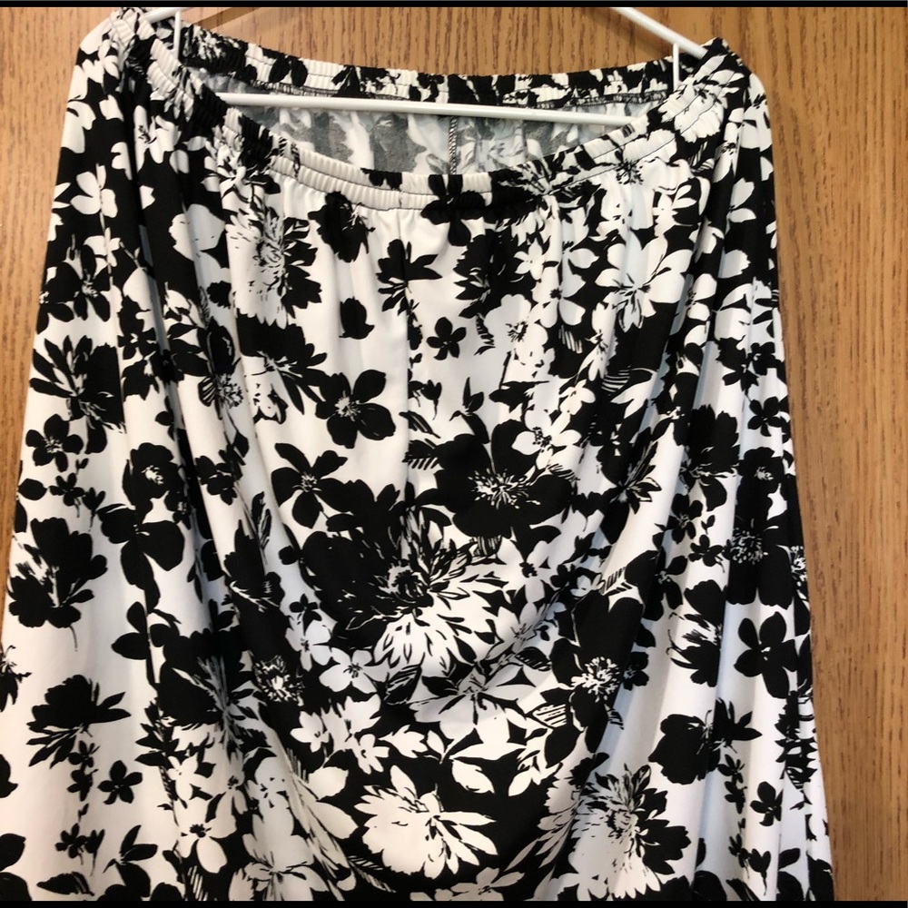 🔴Pretty Maxi Skirt Flower Floral EUC - Picture 2 of 5